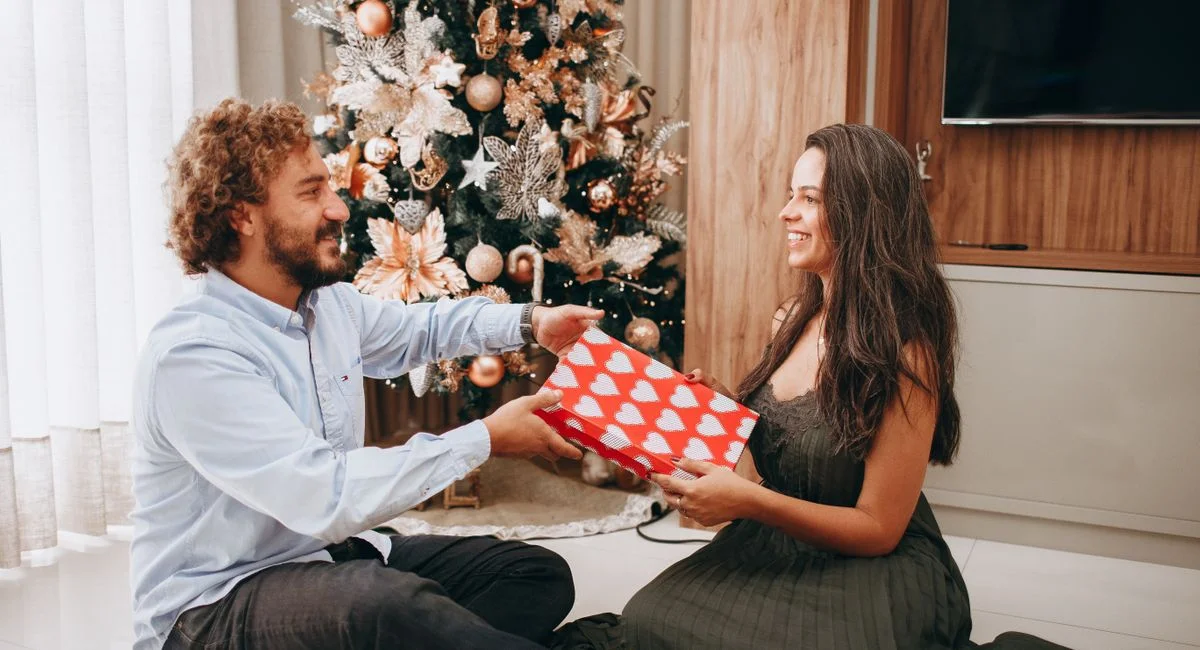 Trouver un cadeau pour un couple pour Noël qui séduira à coup sûr